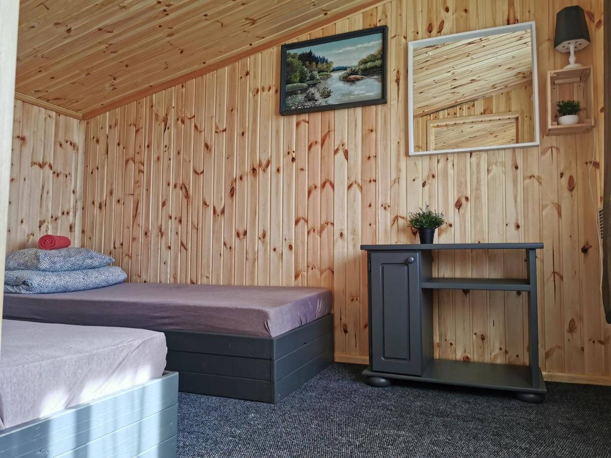 Viesu Maja Kalnaruski Ape Exteriér fotografie